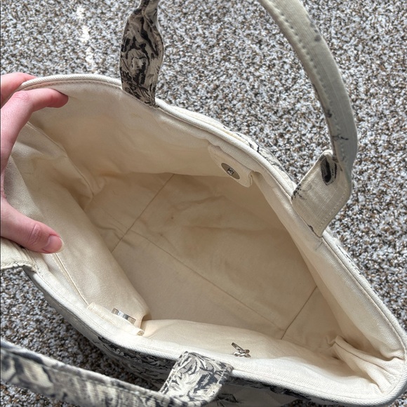 PIERRE DEUX Vintage French Country Cream Tote Bag with Vintage Toile Print - Picture 7 of 8